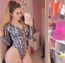 Фото проститутки Вика №3 в городе Астрахань