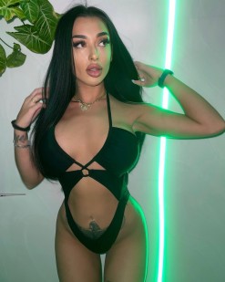 Фото проститутки Карина №1 в городе Астрахань